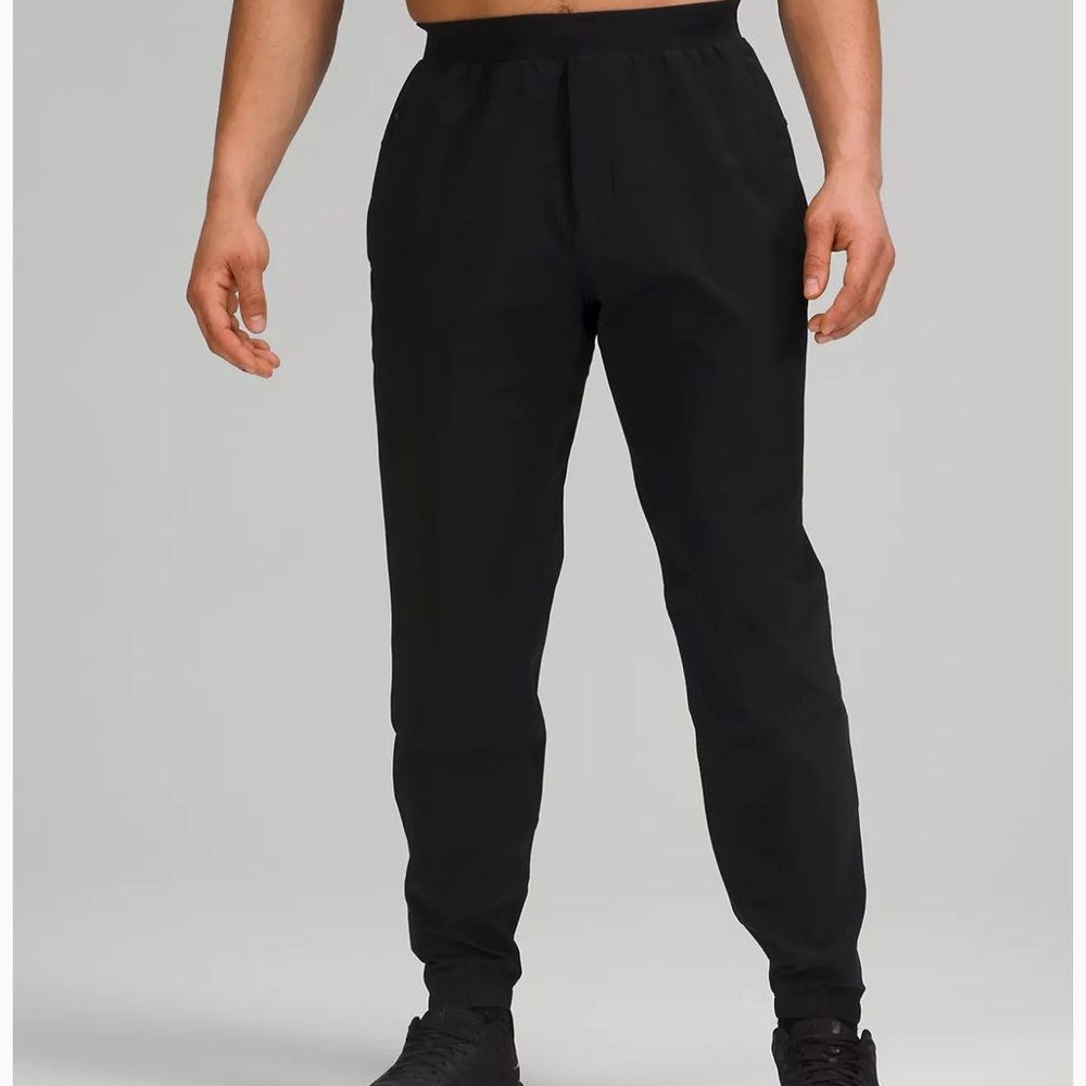 Lululemon Men’s 29” Surge Joggers Black - Medium